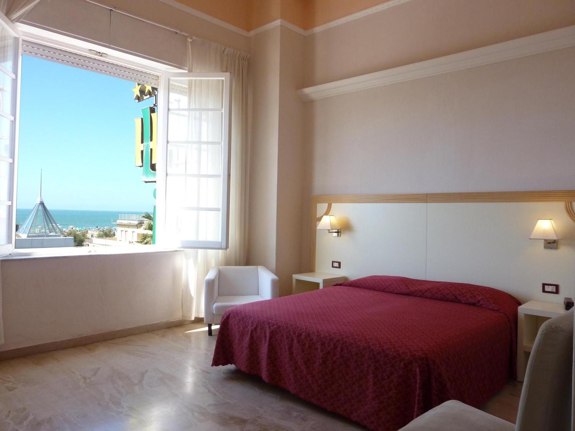 Hotel Liberty Viareggio Kültér fotó